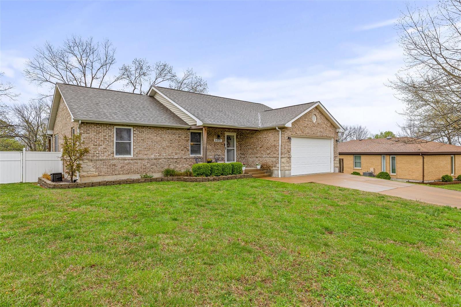 Imperial, Missouri 63052, United States, 3 Bedrooms Bedrooms, ,3 BathroomsBathrooms,Residential,Pending,117574