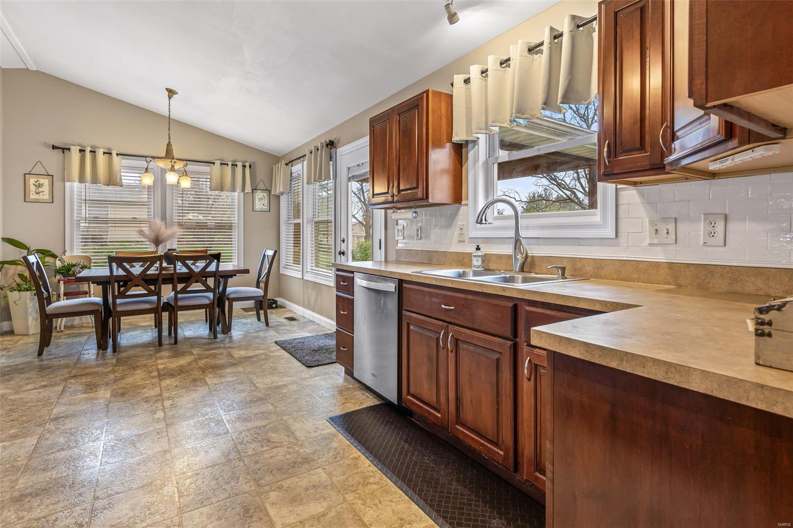 Imperial, Missouri 63052, United States, 3 Bedrooms Bedrooms, ,3 BathroomsBathrooms,Residential,Pending,117574