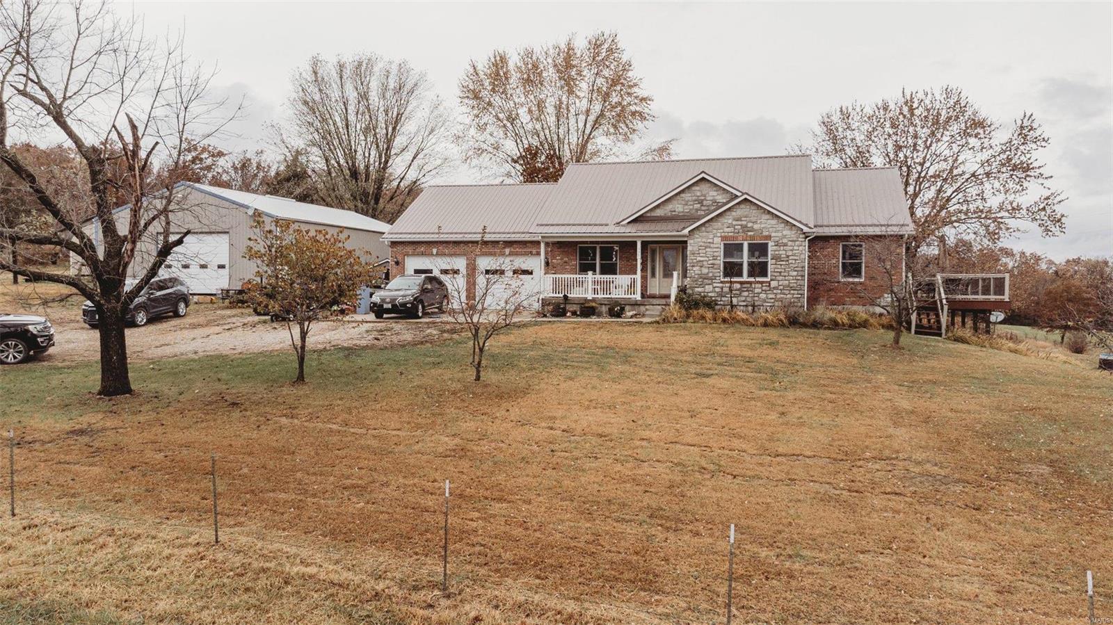 375 Road Runner Ln