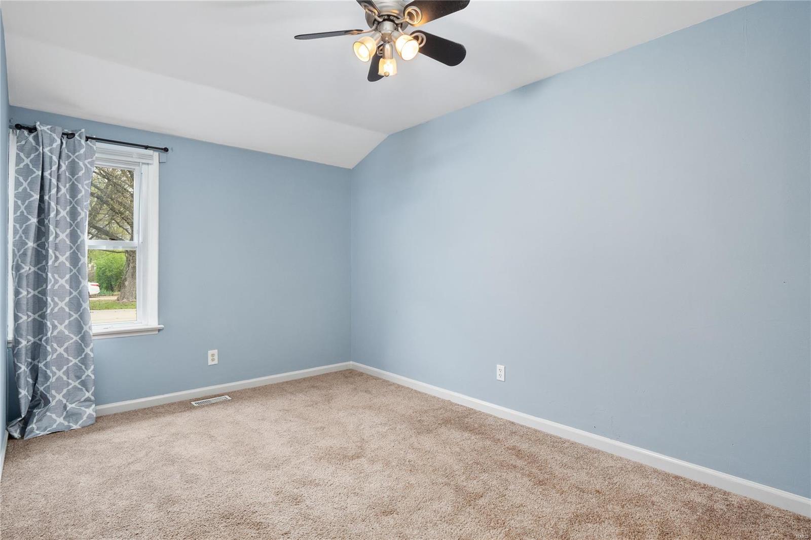 Ivy Meadows - Residential