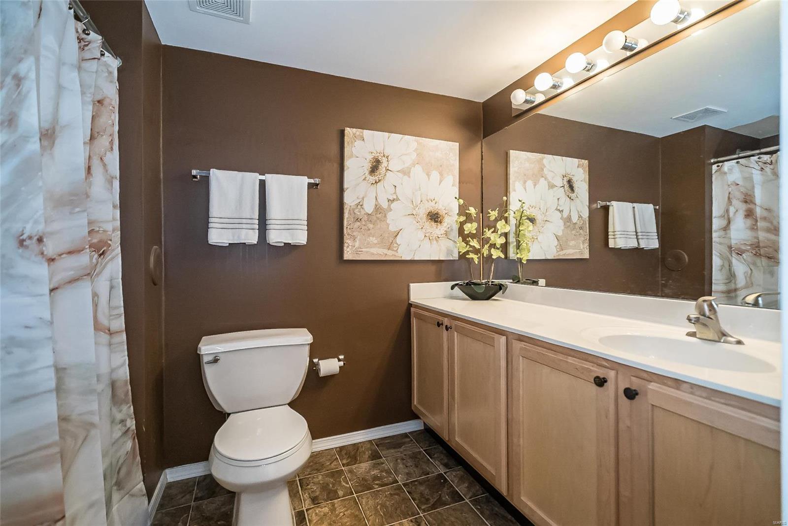 Arbor Creek Condo Five - Residential