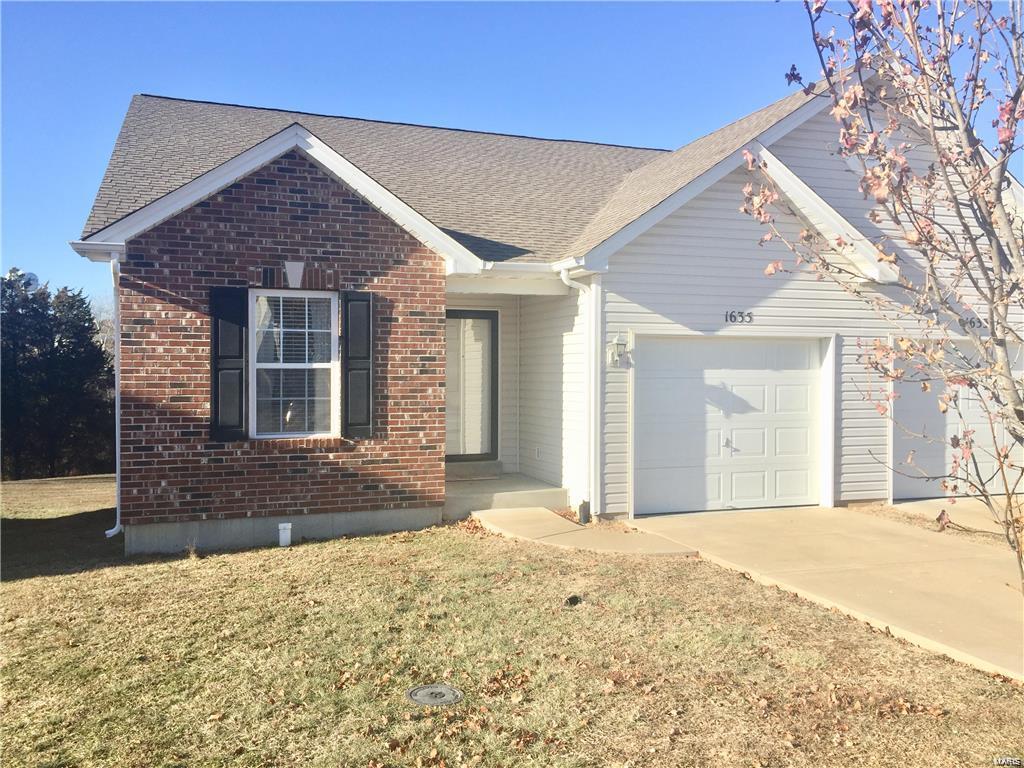 Herculaneum, Missouri 63048, United States, 2 Bedrooms Bedrooms, ,2 BathroomsBathrooms,Residential,Pending,24776