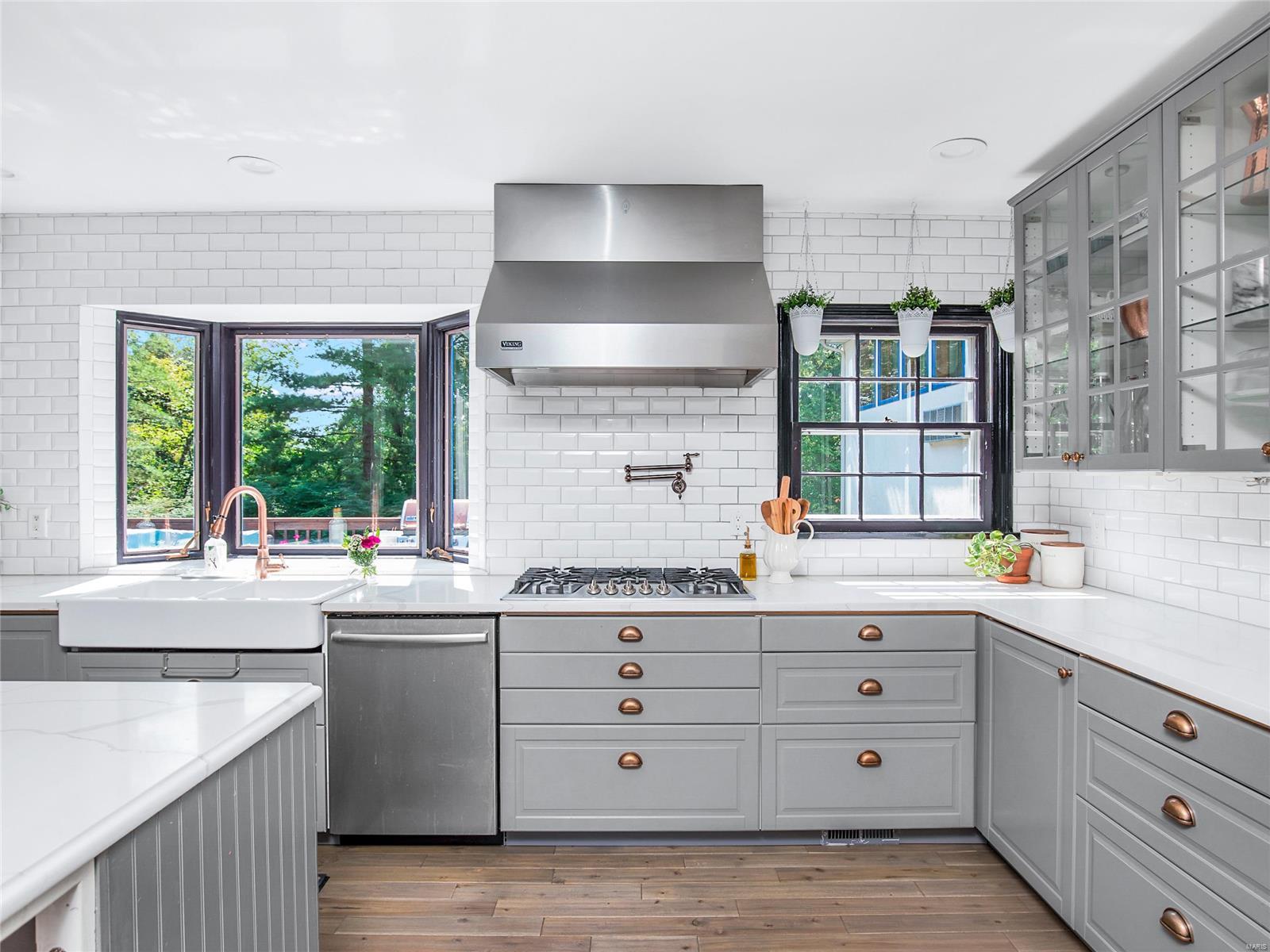 Doerschlin Partition - Residential