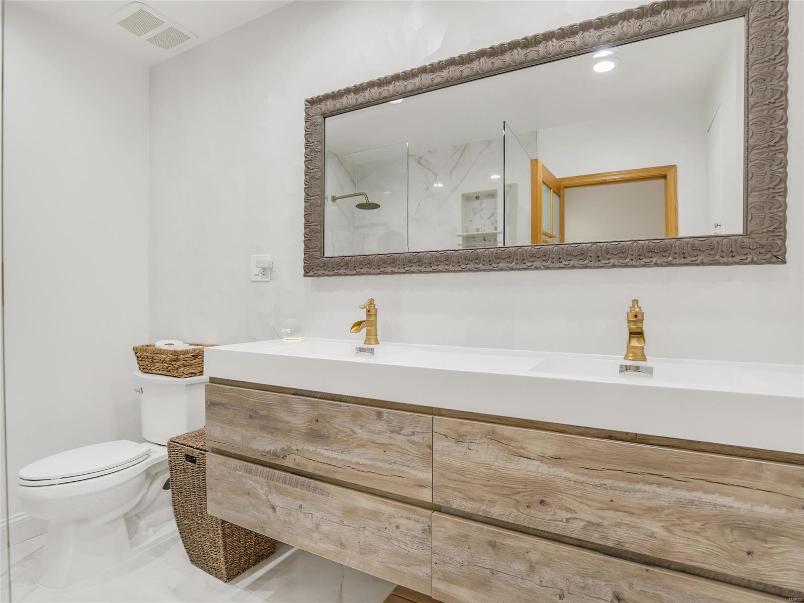 Doerschlin Partition - Residential