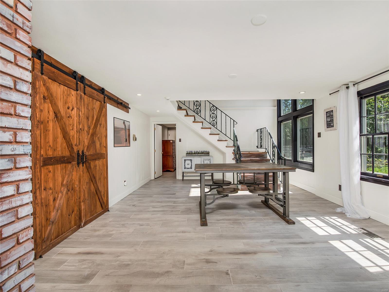 Doerschlin Partition - Residential