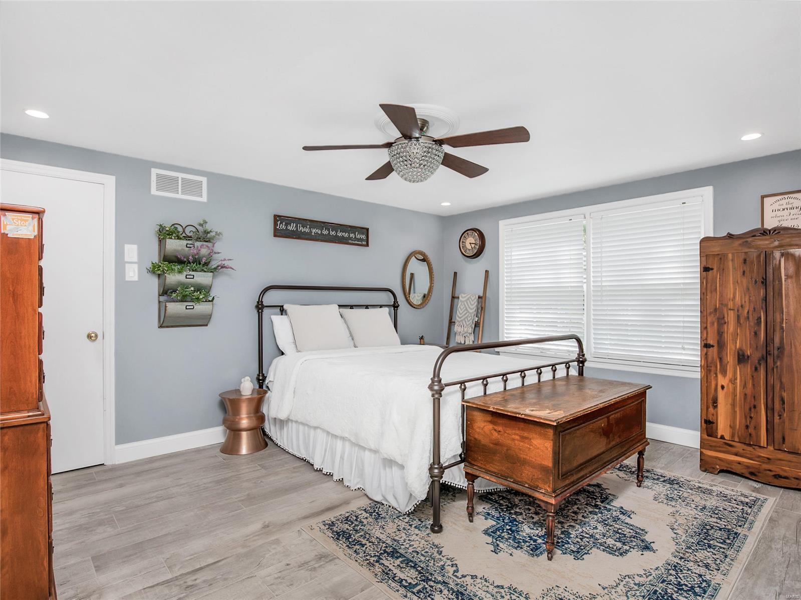 Doerschlin Partition - Residential