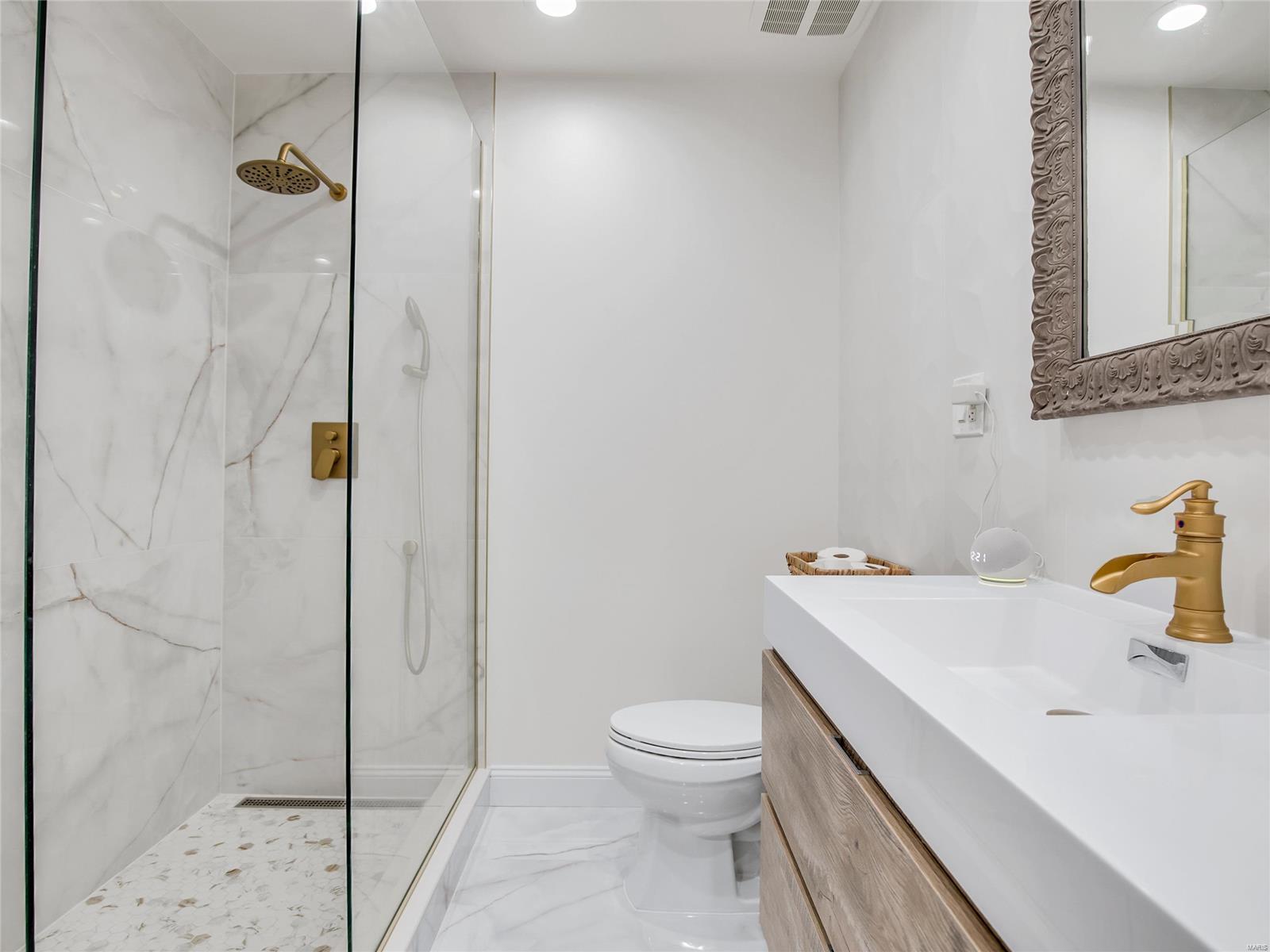 Doerschlin Partition - Residential