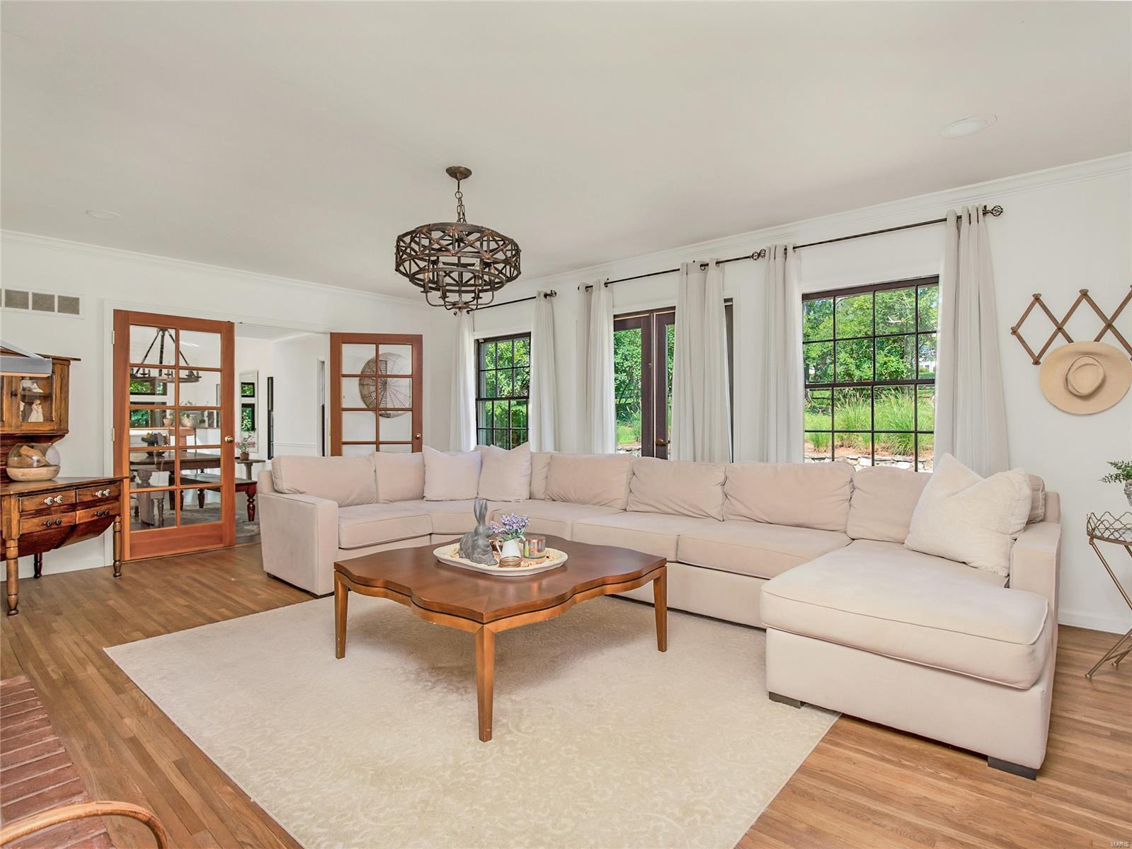 Doerschlin Partition - Residential