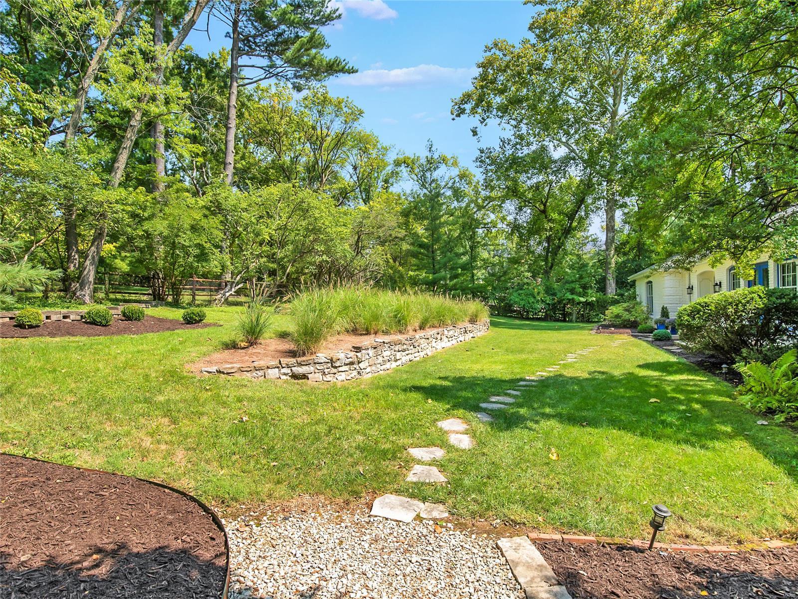 Doerschlin Partition - Residential