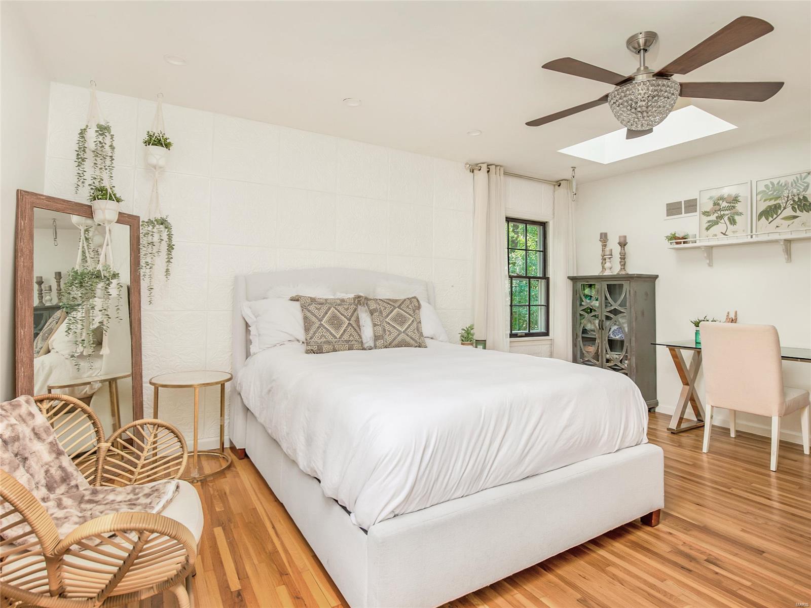 Doerschlin Partition - Residential