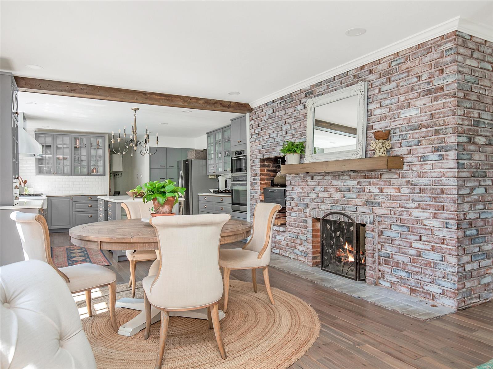 Doerschlin Partition - Residential