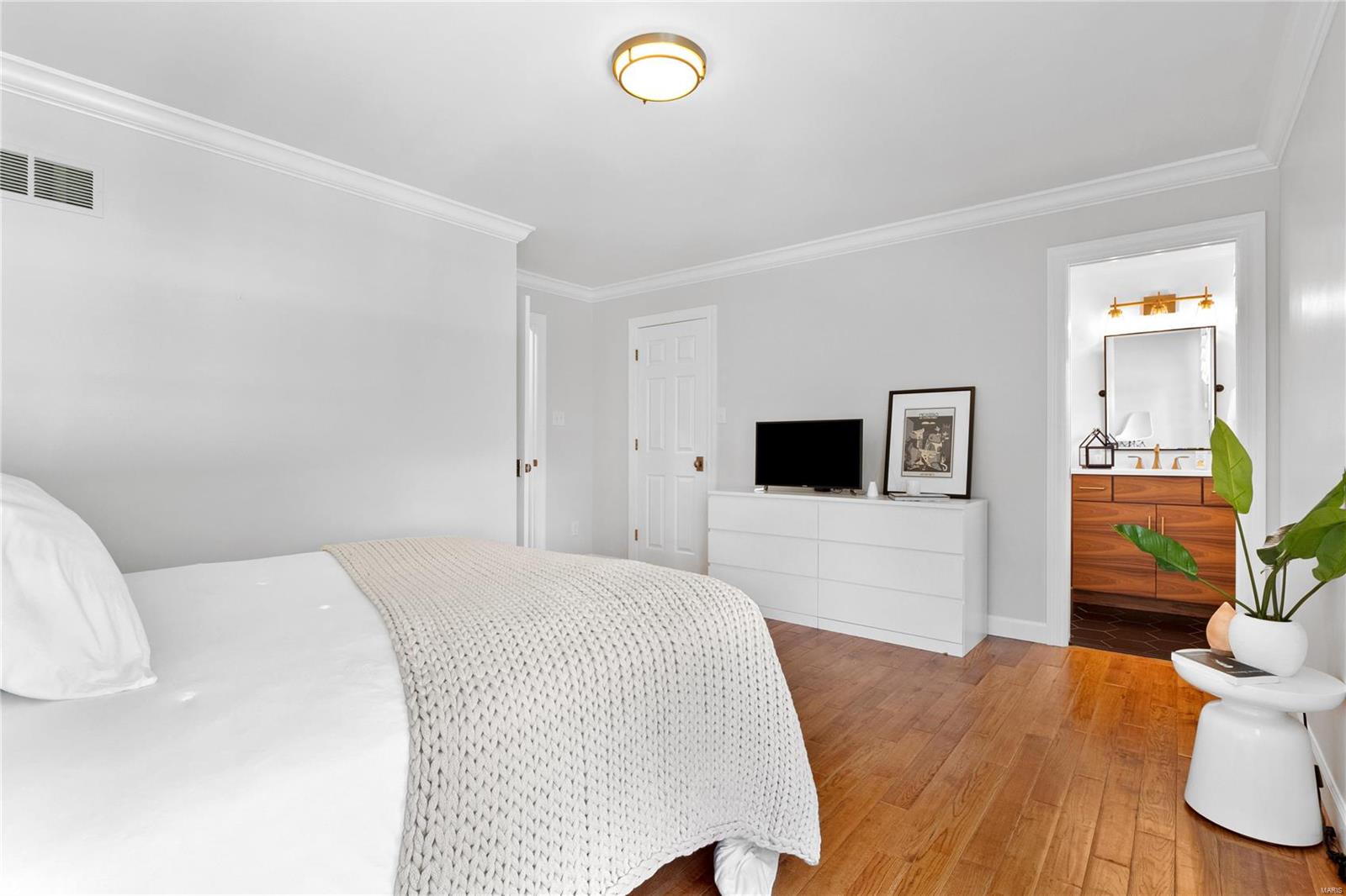 Kings Cove - Residential