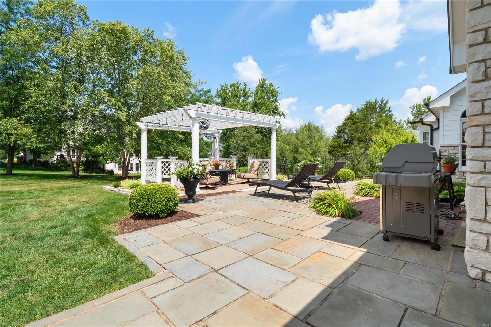 Kings Cove - Residential