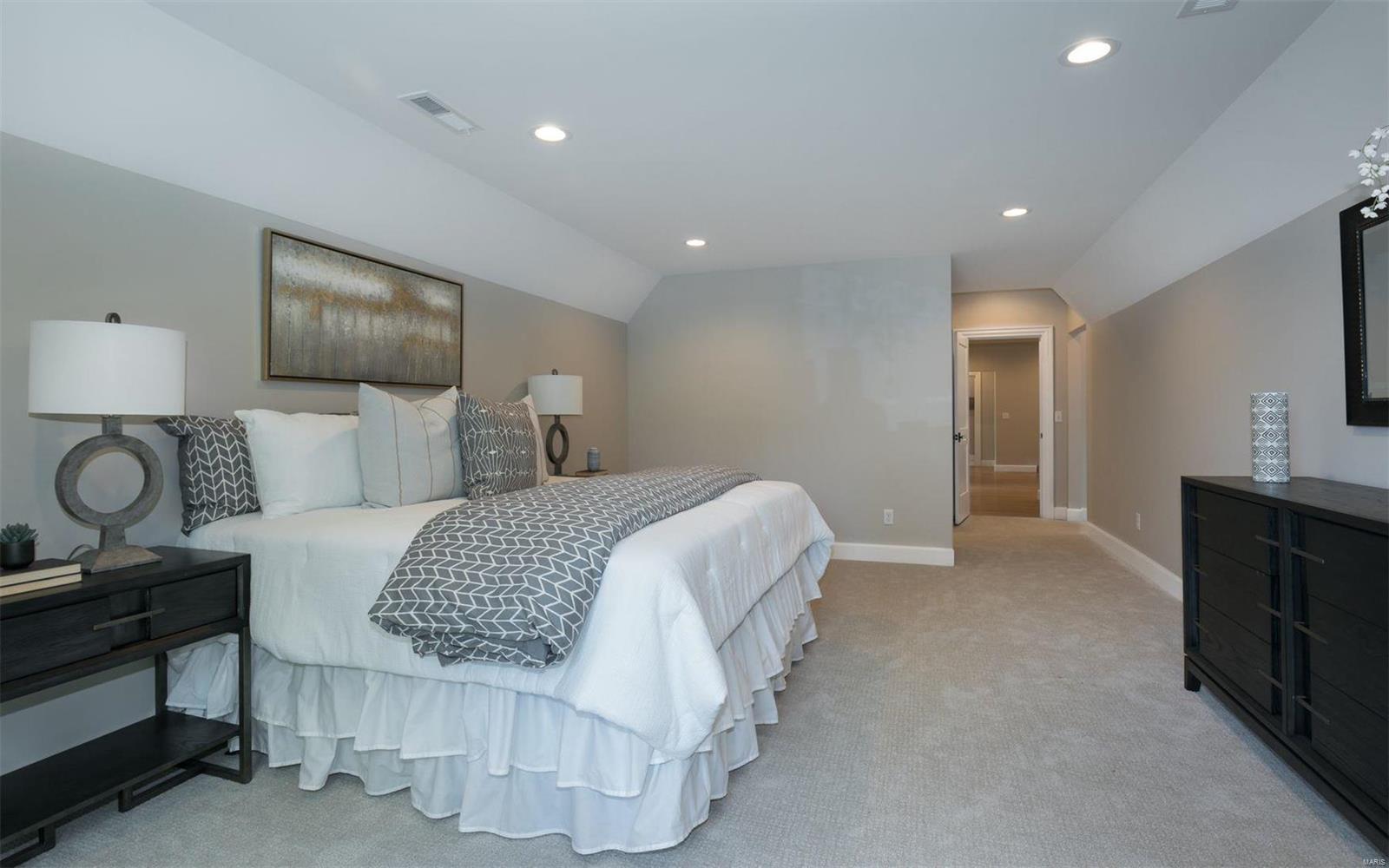 Williamsburg 1 - Residential