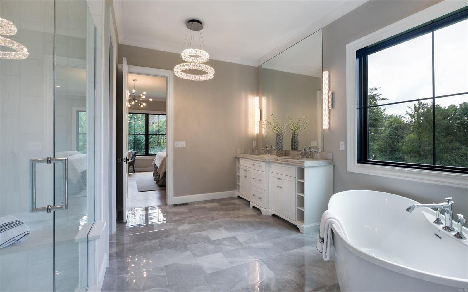 Williamsburg 1 - Residential