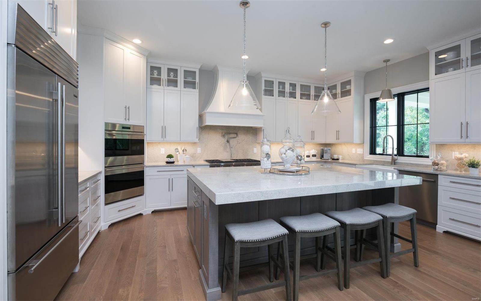 Williamsburg 1 - Residential