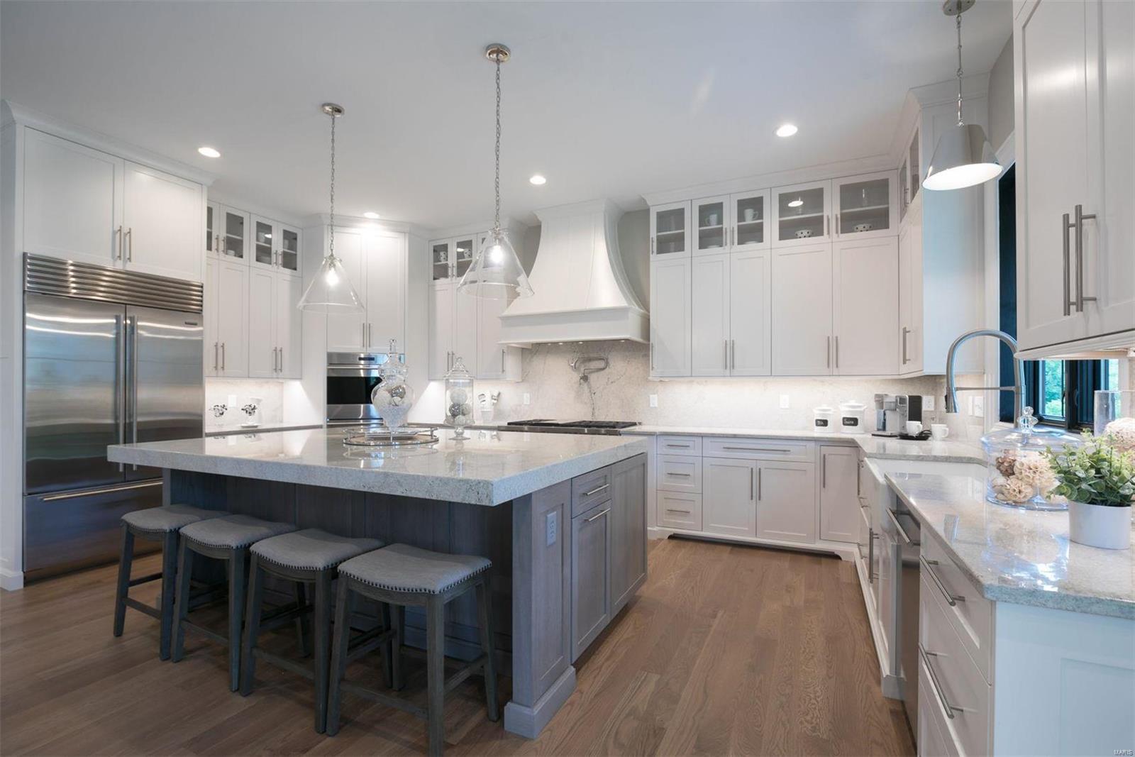 Williamsburg 1 - Residential