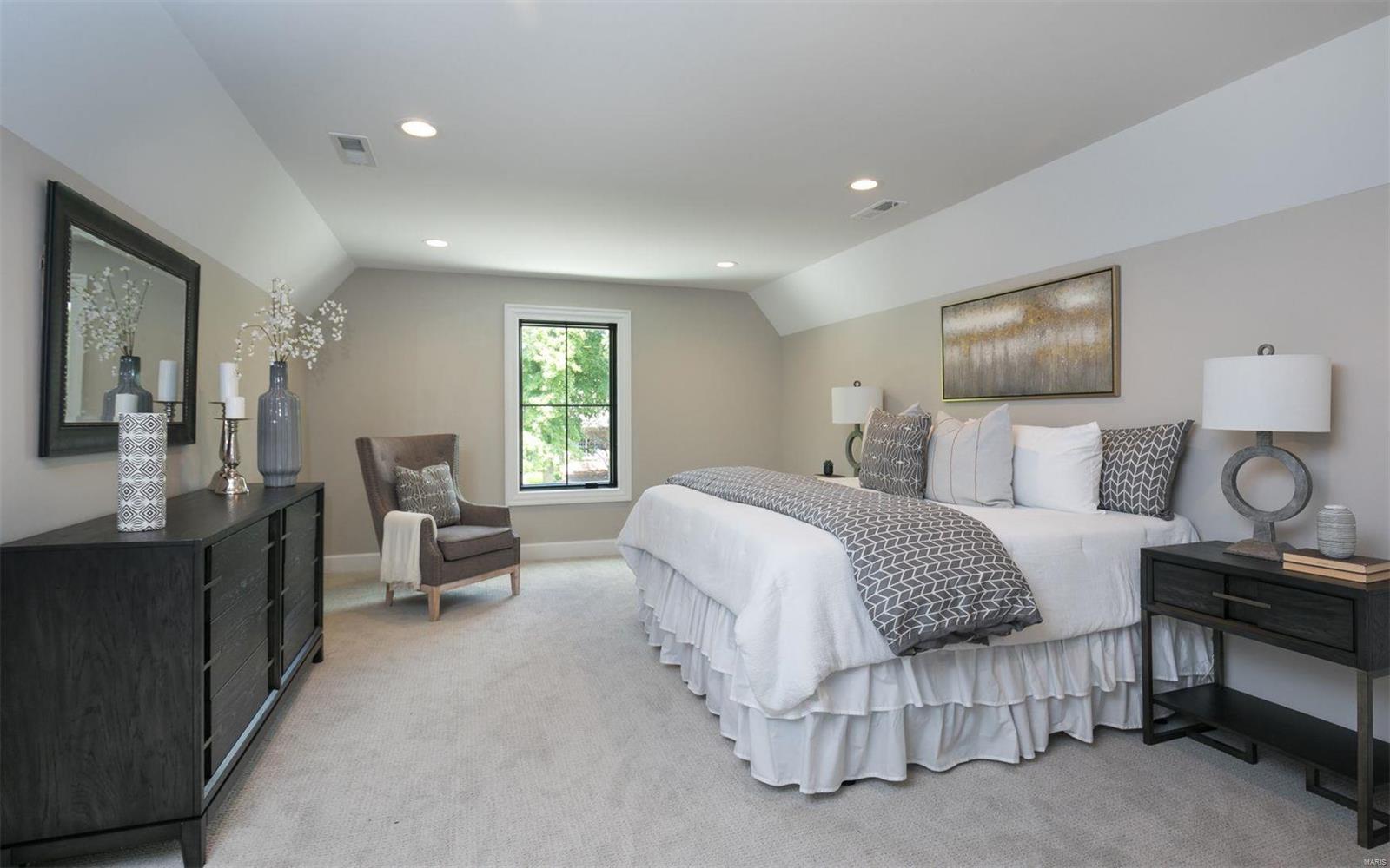 Williamsburg 1 - Residential