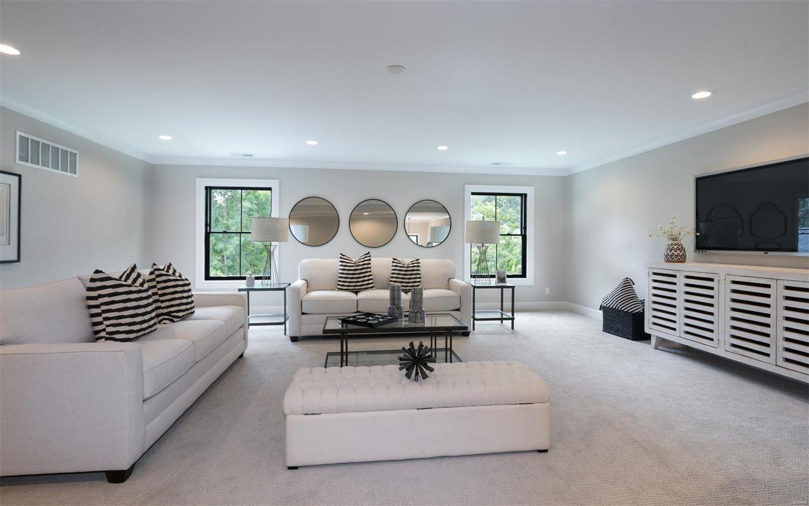 Williamsburg 1 - Residential