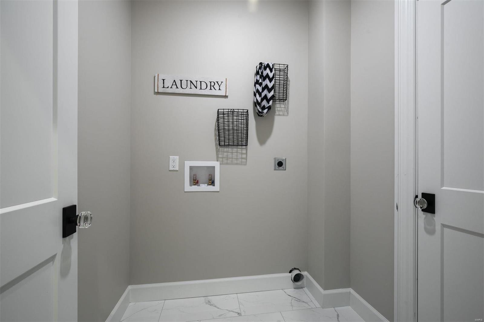 Williamsburg 1 - Residential