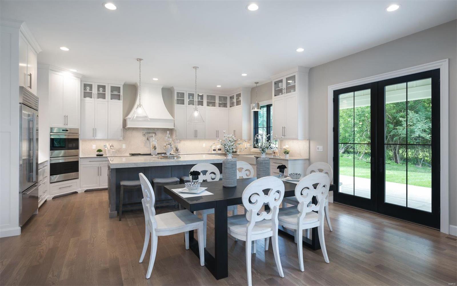 Williamsburg 1 - Residential