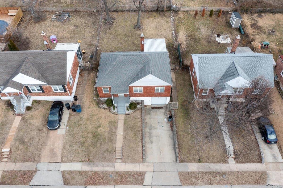 St Louis, Missouri 63123, United States, 2 Bedrooms Bedrooms, ,1 BathroomBathrooms,Residential,Pending,7448