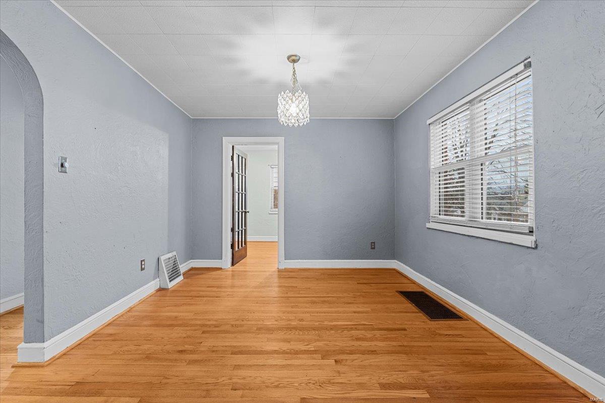 St Louis, Missouri 63123, United States, 2 Bedrooms Bedrooms, ,1 BathroomBathrooms,Residential,Pending,7448