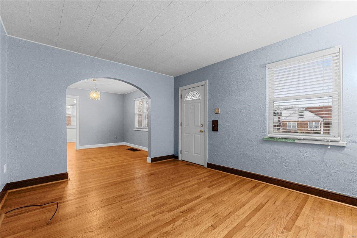 St Louis, Missouri 63123, United States, 2 Bedrooms Bedrooms, ,1 BathroomBathrooms,Residential,Pending,7448