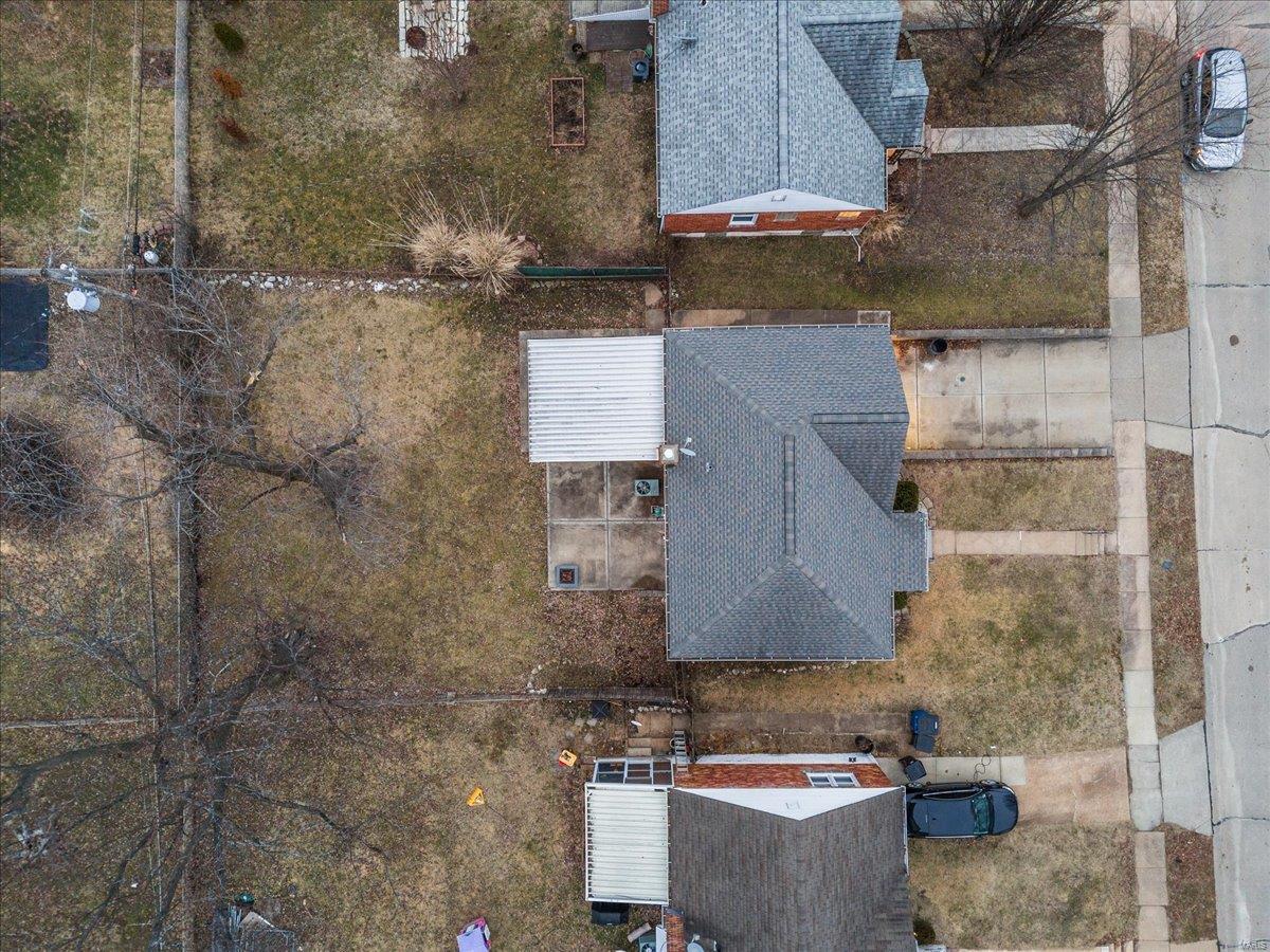 St Louis, Missouri 63123, United States, 2 Bedrooms Bedrooms, ,1 BathroomBathrooms,Residential,Pending,7448