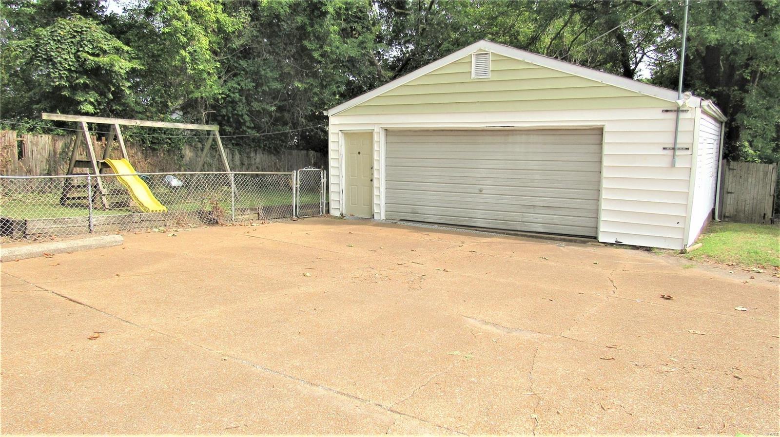 Easton Ave Terrace - Residential