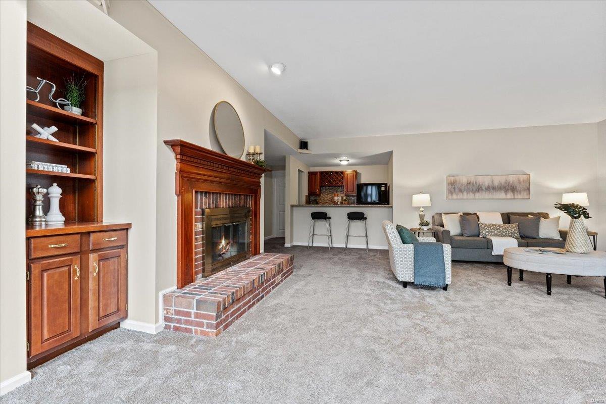 Wildwood, Missouri 63005, United States, 5 Bedrooms Bedrooms, ,5 BathroomsBathrooms,Residential,Pending,16065