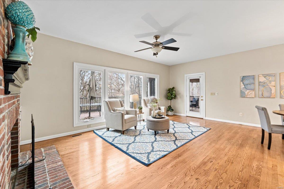 Wildwood, Missouri 63005, United States, 5 Bedrooms Bedrooms, ,5 BathroomsBathrooms,Residential,Pending,16065