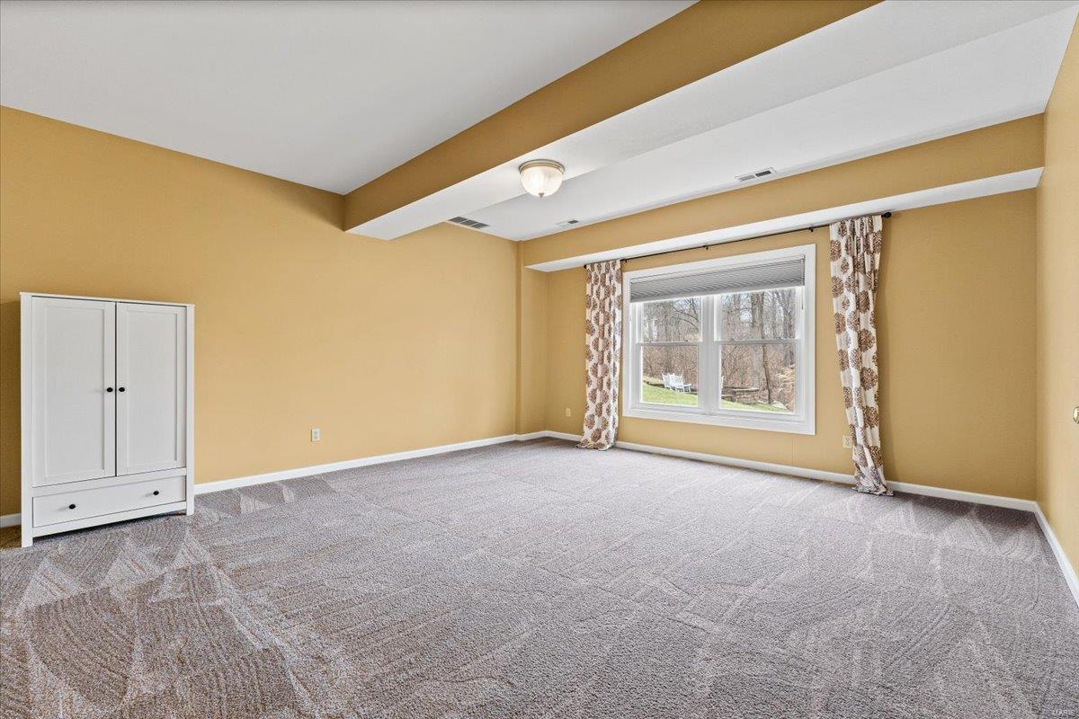 Wildwood, Missouri 63005, United States, 5 Bedrooms Bedrooms, ,5 BathroomsBathrooms,Residential,Pending,16065