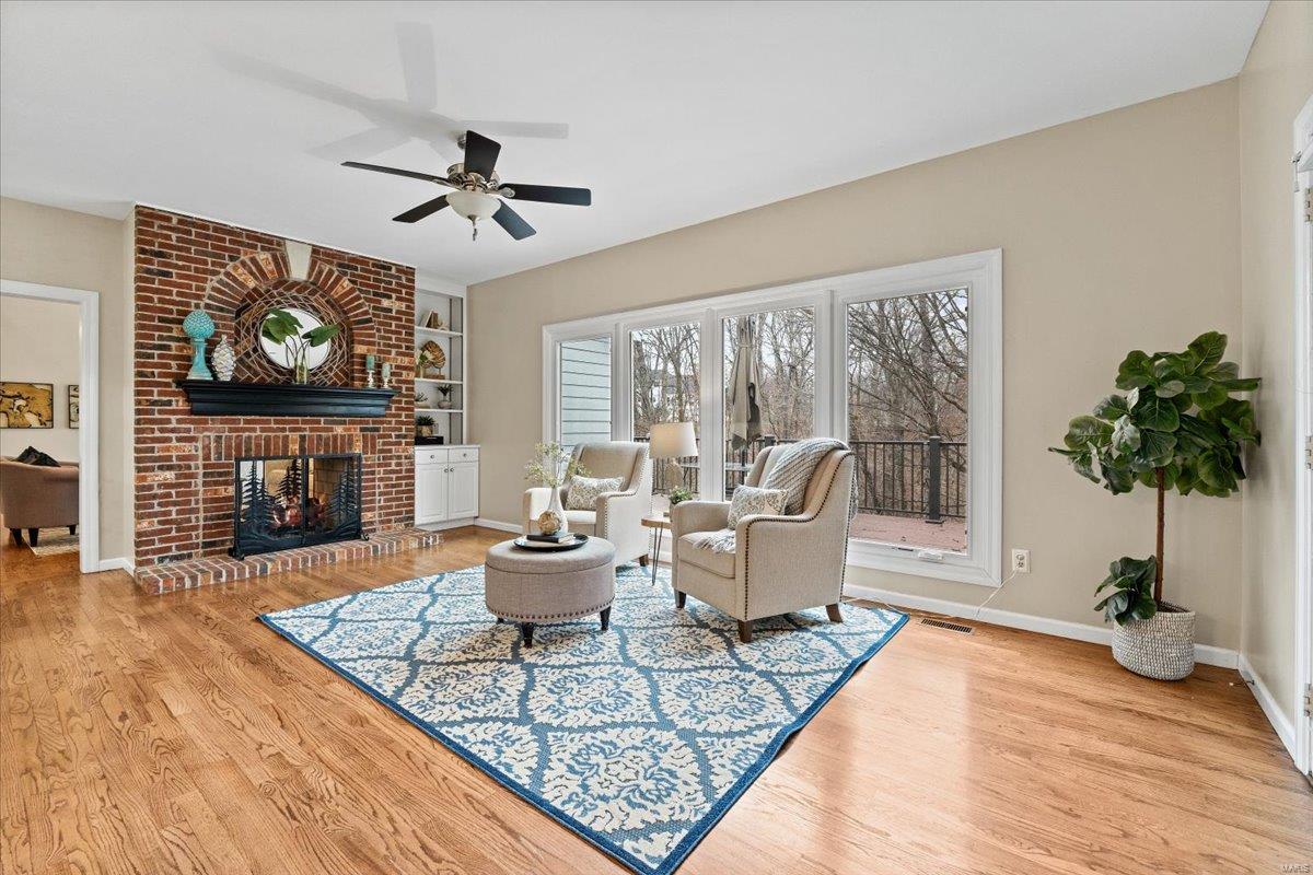 Wildwood, Missouri 63005, United States, 5 Bedrooms Bedrooms, ,5 BathroomsBathrooms,Residential,Pending,16065