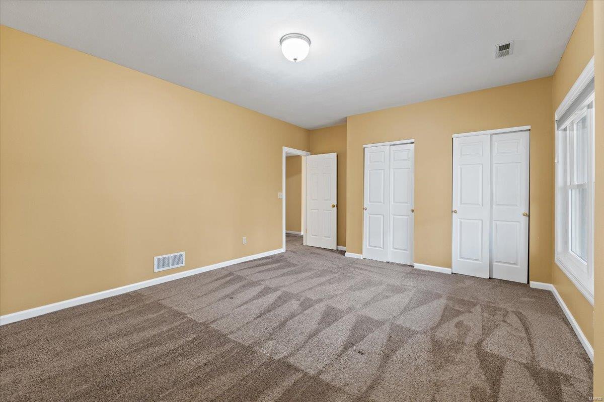 Wildwood, Missouri 63005, United States, 5 Bedrooms Bedrooms, ,5 BathroomsBathrooms,Residential,Pending,16065