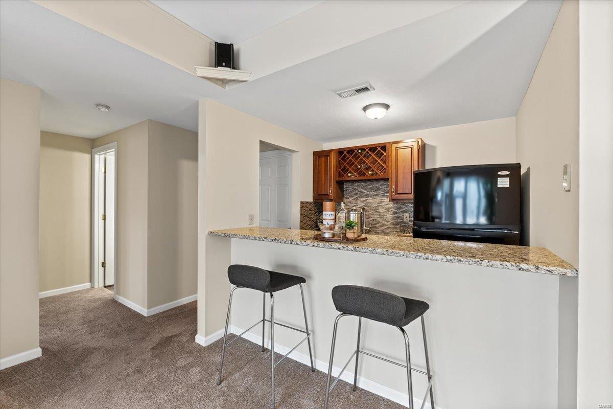 Wildwood, Missouri 63005, United States, 5 Bedrooms Bedrooms, ,5 BathroomsBathrooms,Residential,Pending,16065