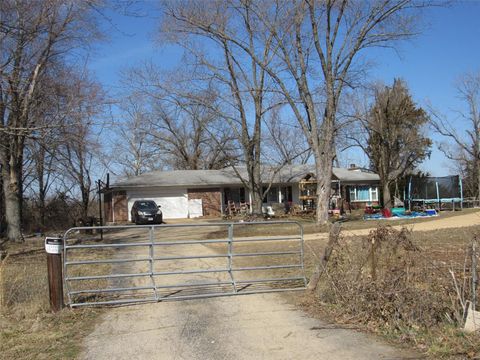 3951 Project Road Luebbering MO 63061