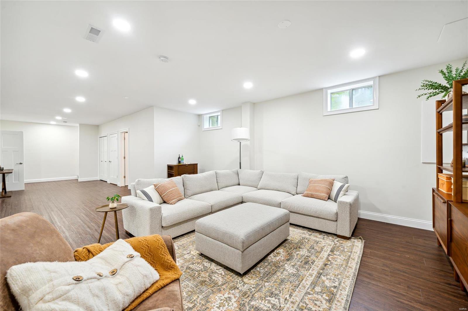 Tuxedo Park - Residential