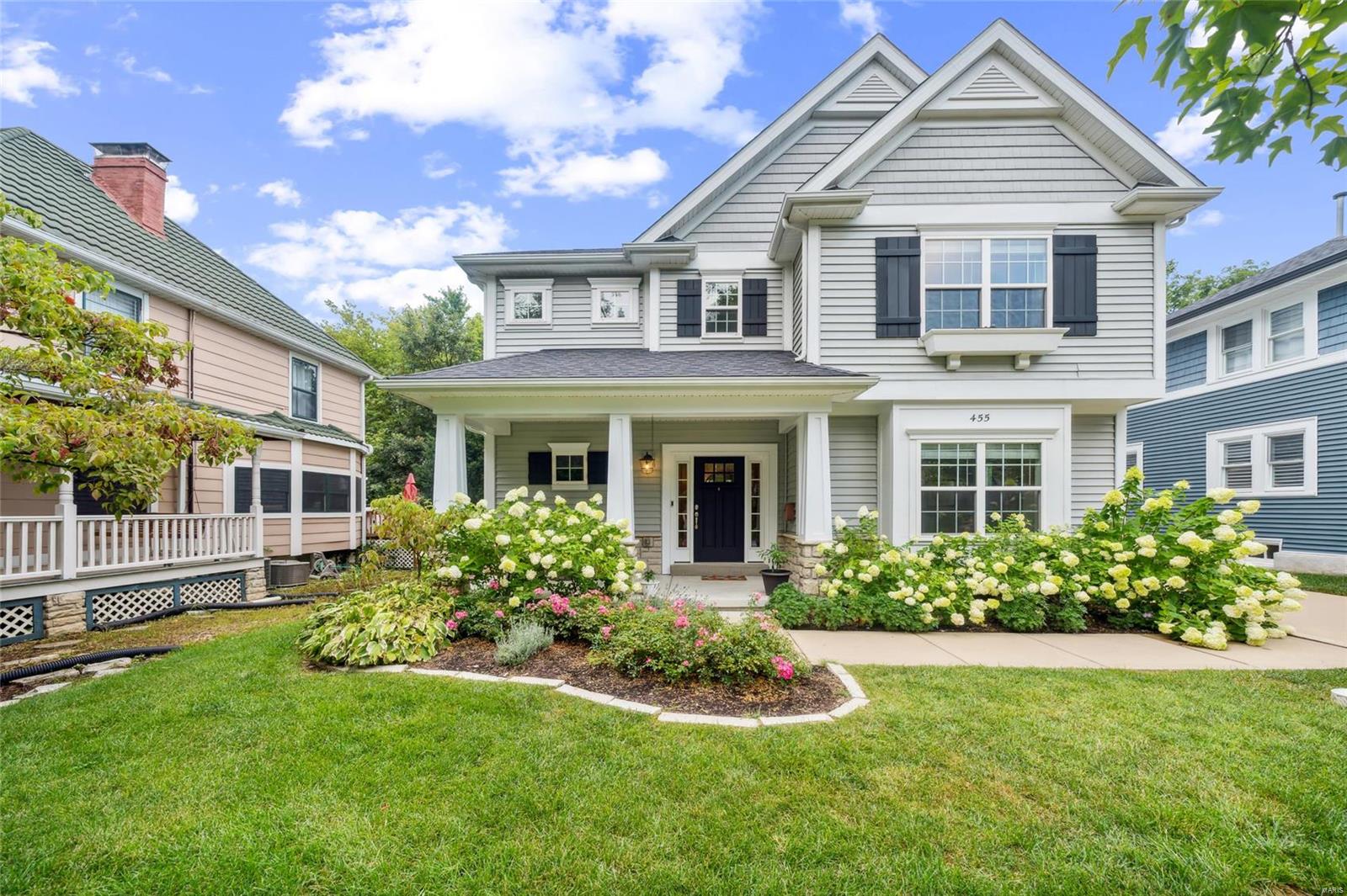 Tuxedo Park - Residential