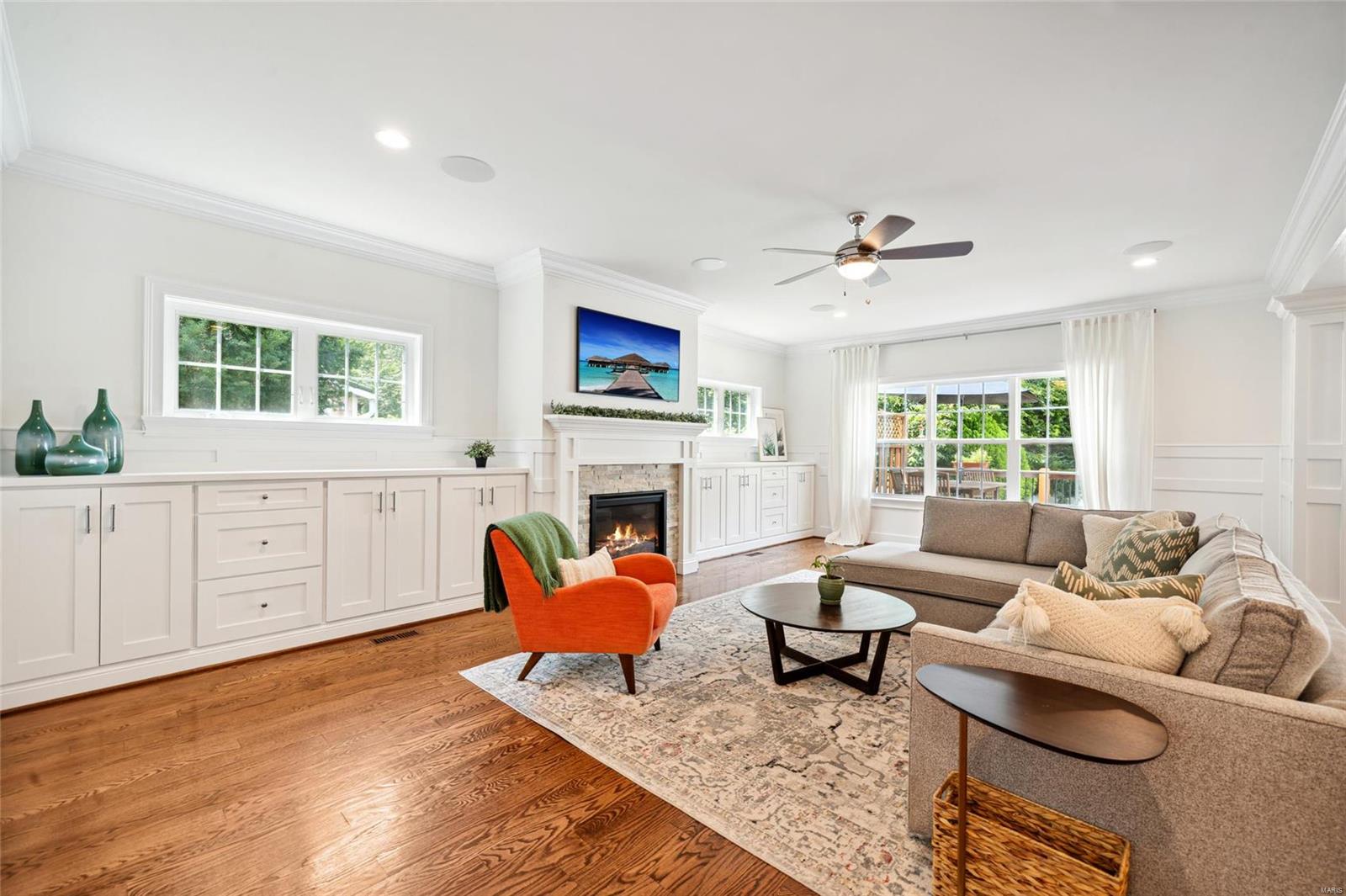 Tuxedo Park - Residential