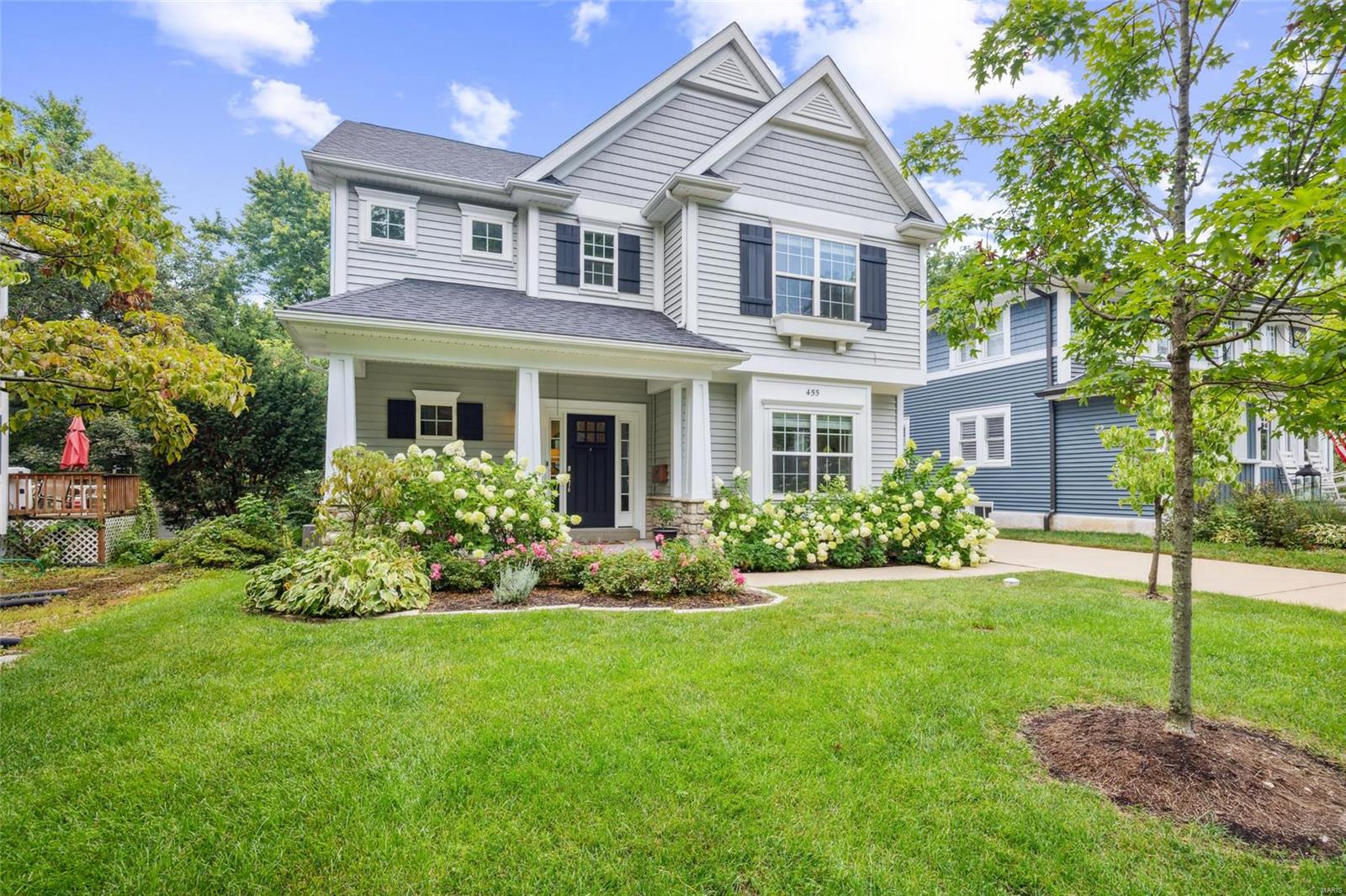 Tuxedo Park - Residential