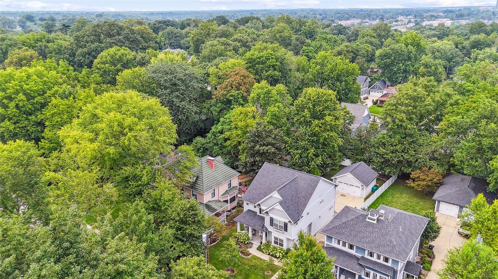 Tuxedo Park - Residential