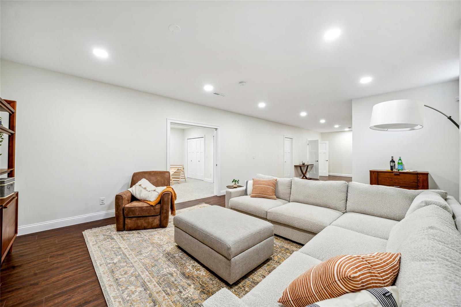 Tuxedo Park - Residential