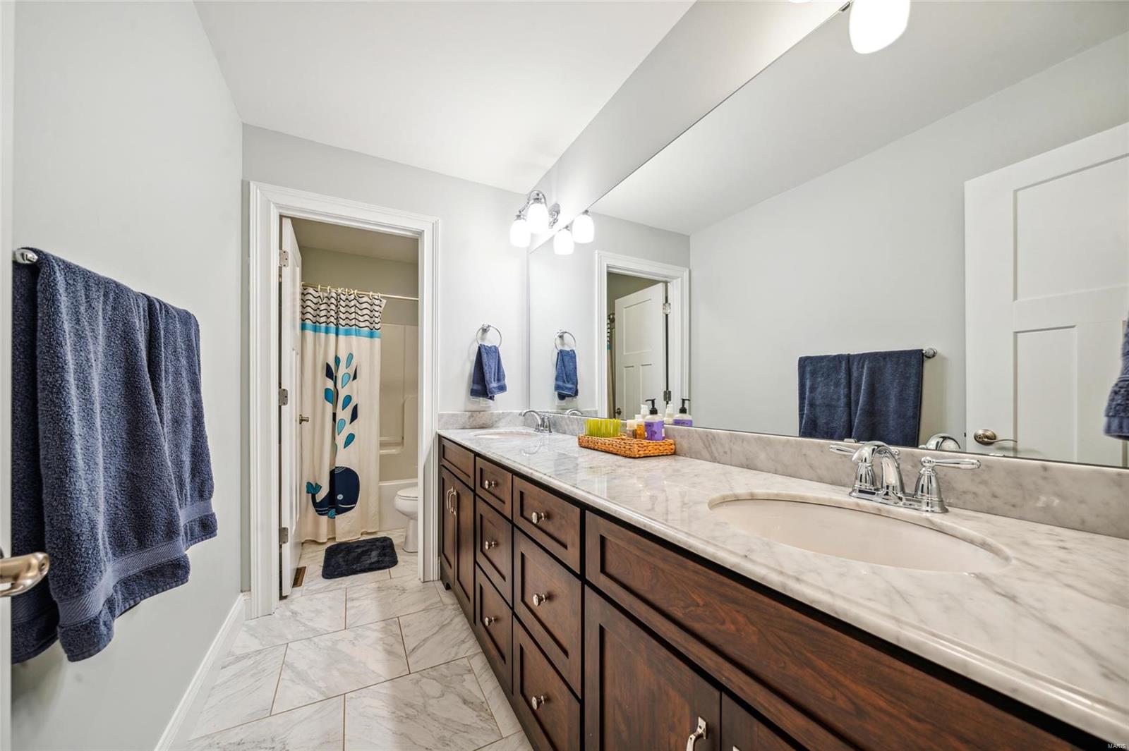 Tuxedo Park - Residential