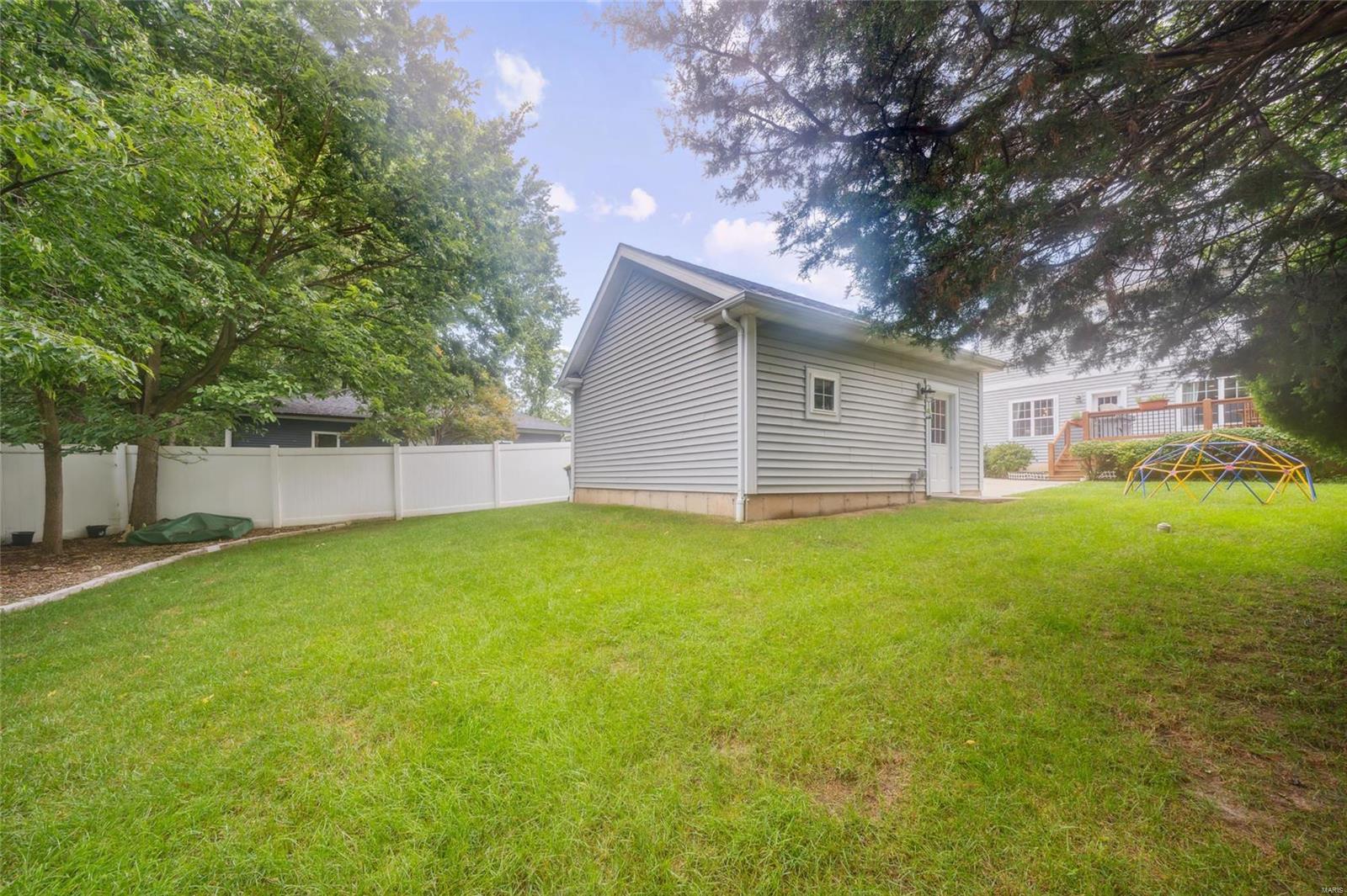 Tuxedo Park - Residential