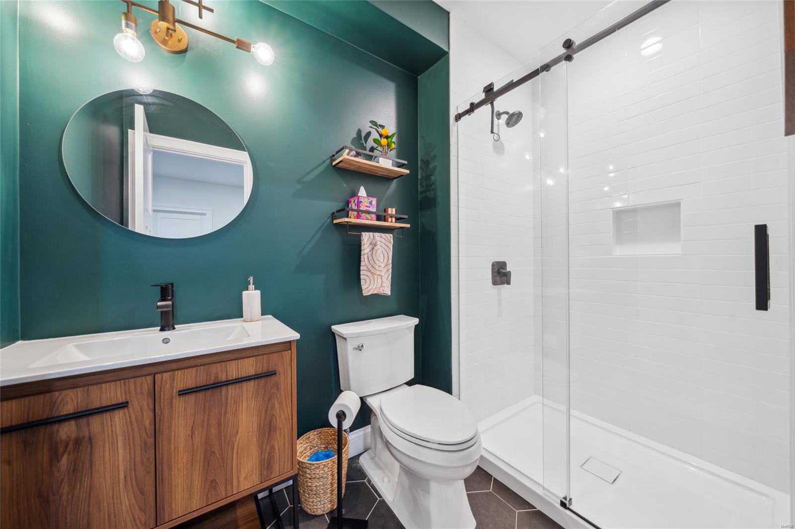 Tuxedo Park - Residential