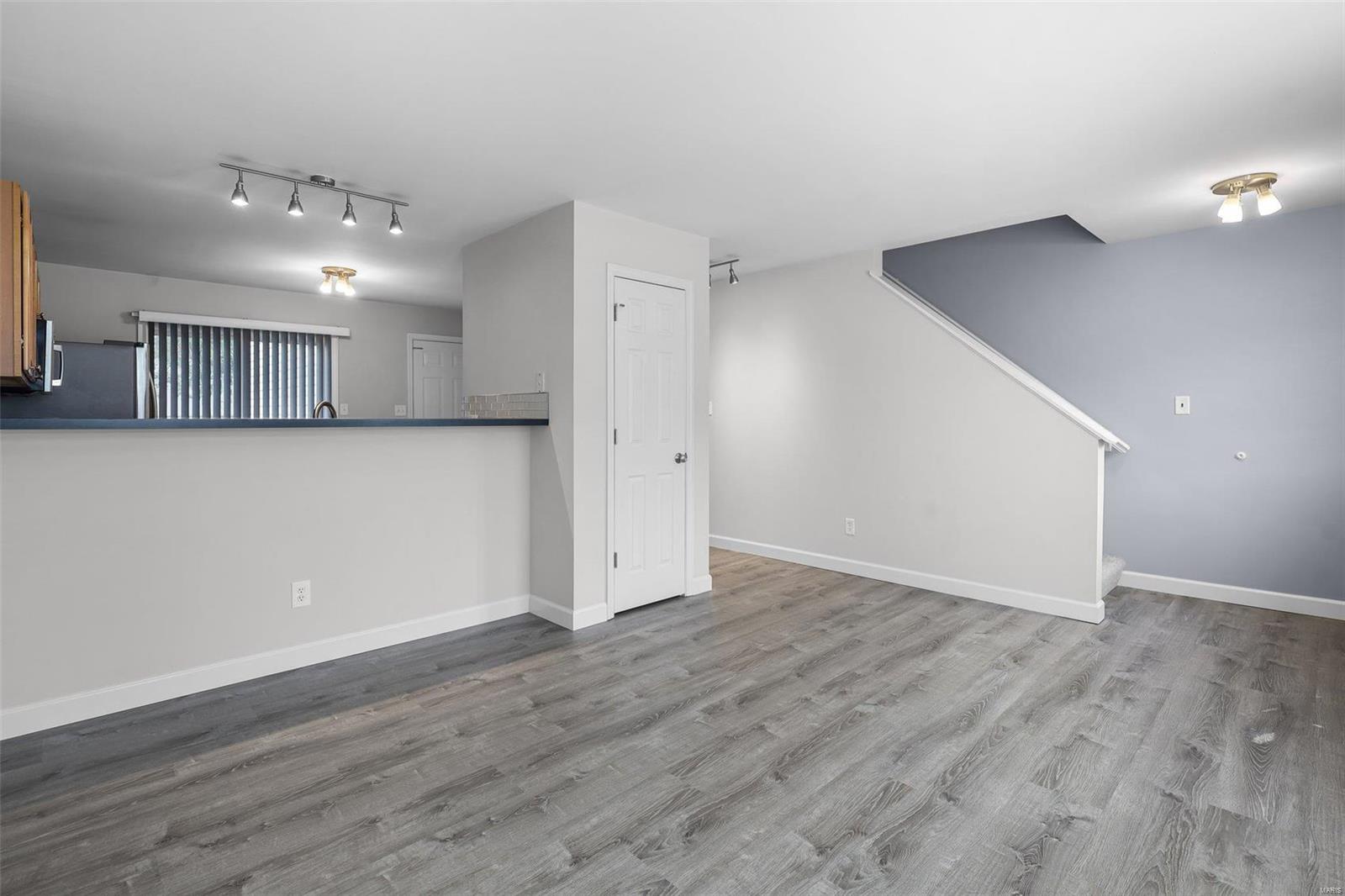 Estates At Parkview Two The - Residential