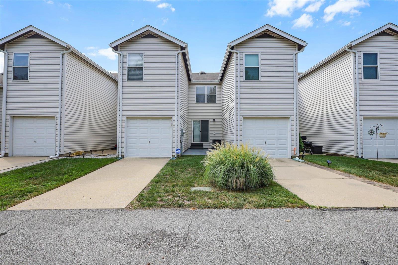 Estates At Parkview Two The - Residential