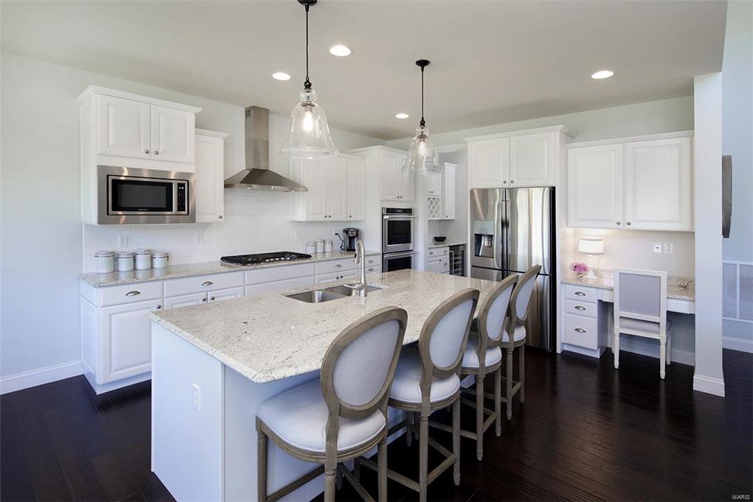 Woods Of Ladue The - Residential