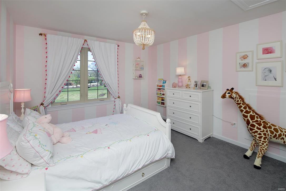 Woods Of Ladue The - Residential